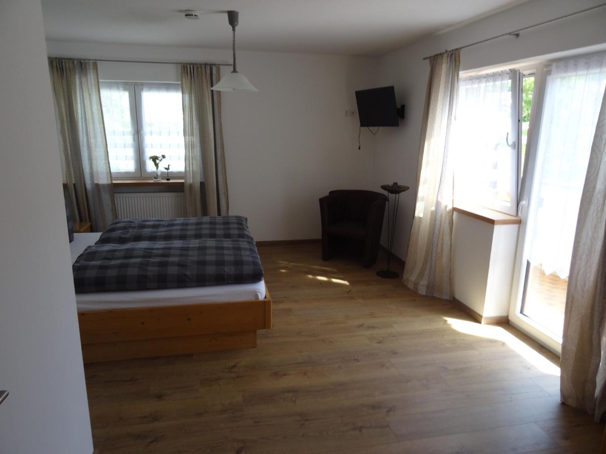 Gaestehaus Erika - Chiemgau Karte อินเซลล์ ภายนอก รูปภาพ