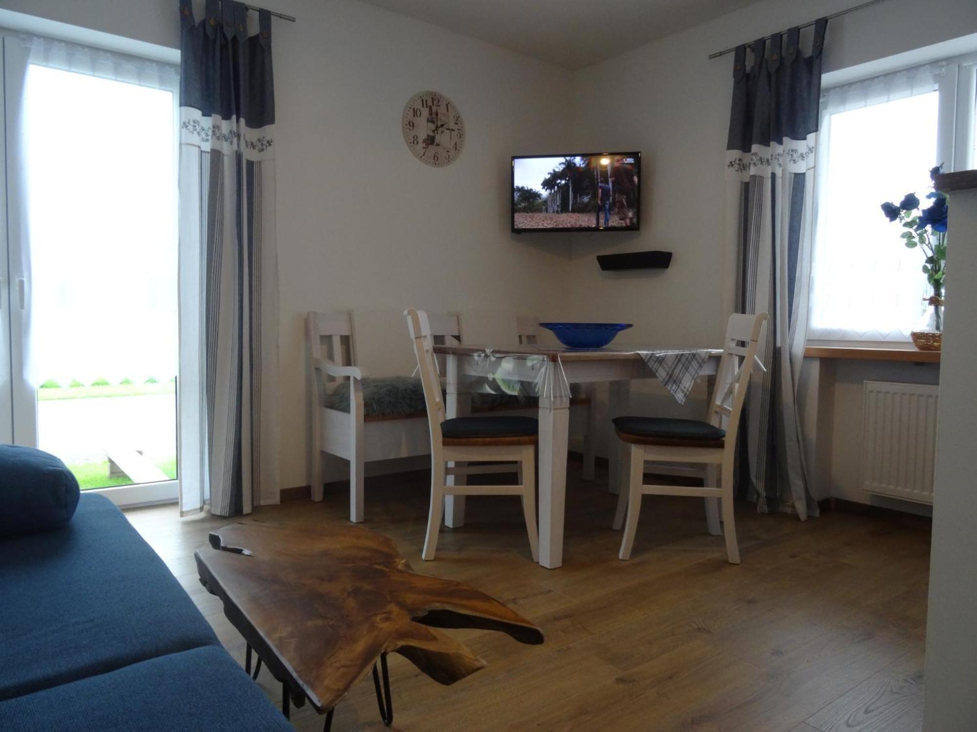 Gaestehaus Erika - Chiemgau Karte อินเซลล์ ภายนอก รูปภาพ