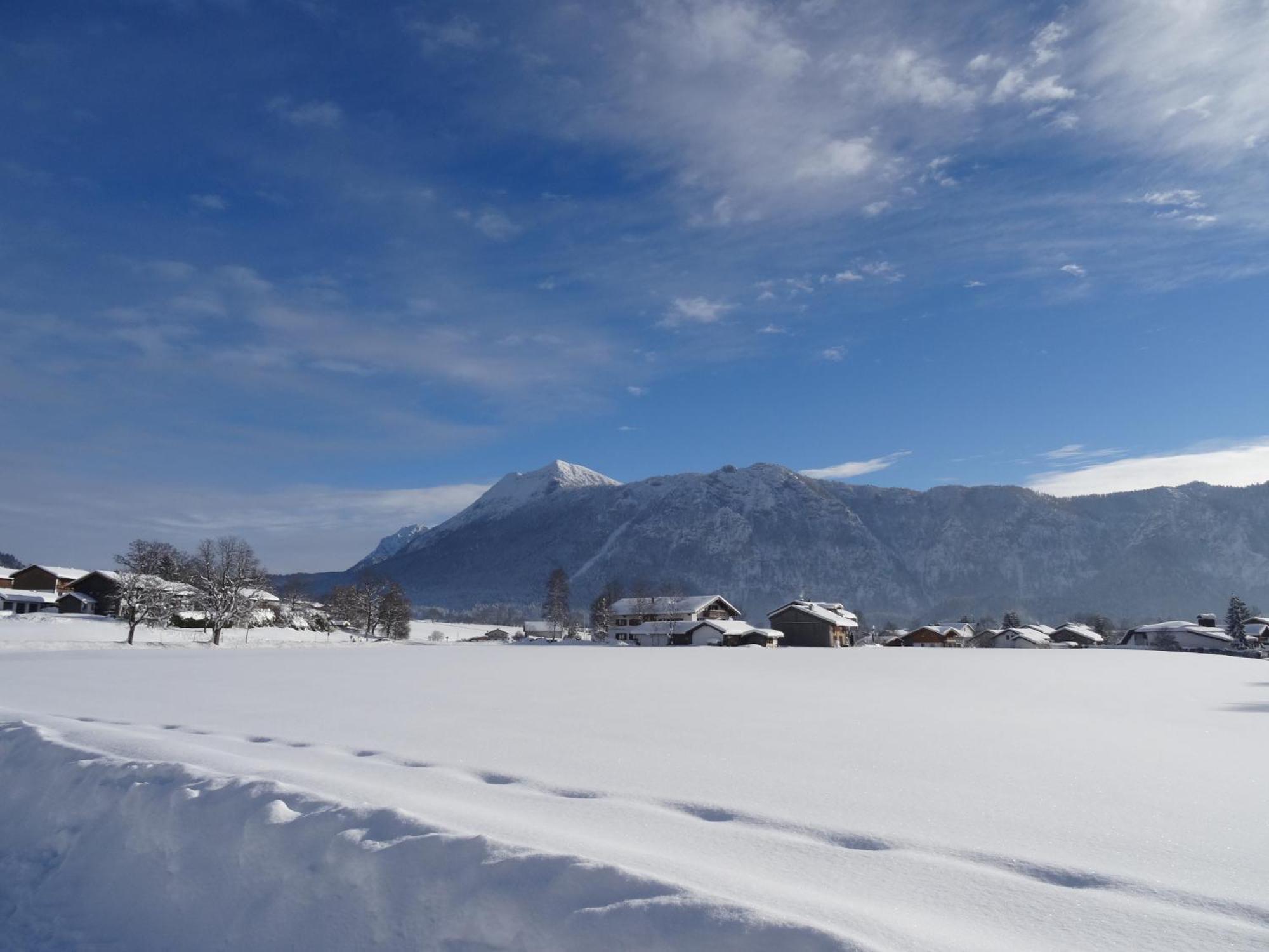 Gaestehaus Erika - Chiemgau Karte อินเซลล์ ภายนอก รูปภาพ